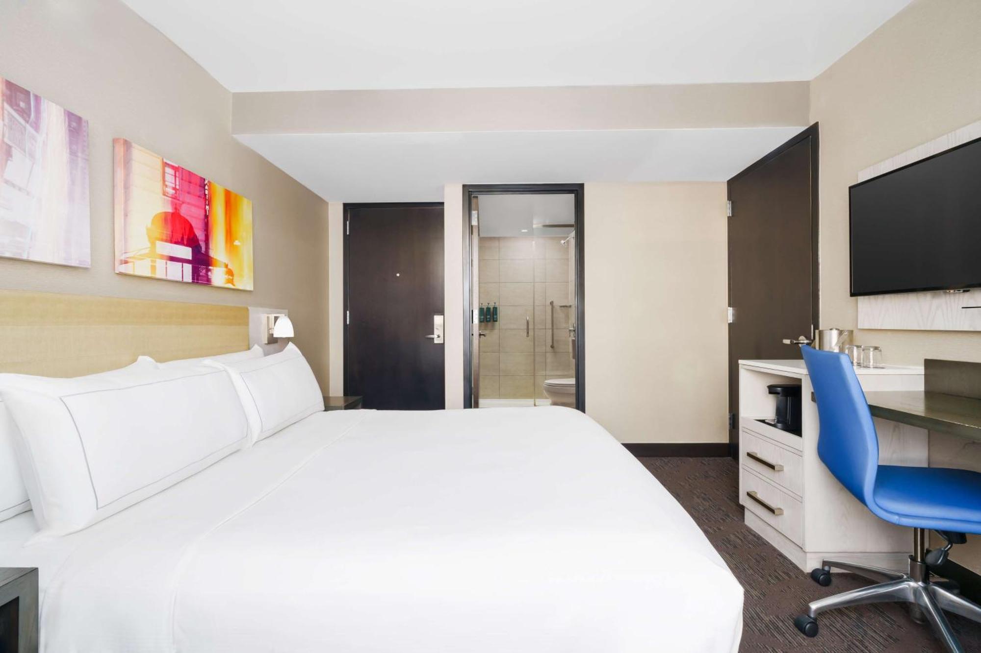 Doubletree By Hilton New York Times Square West Hotel Exterior foto