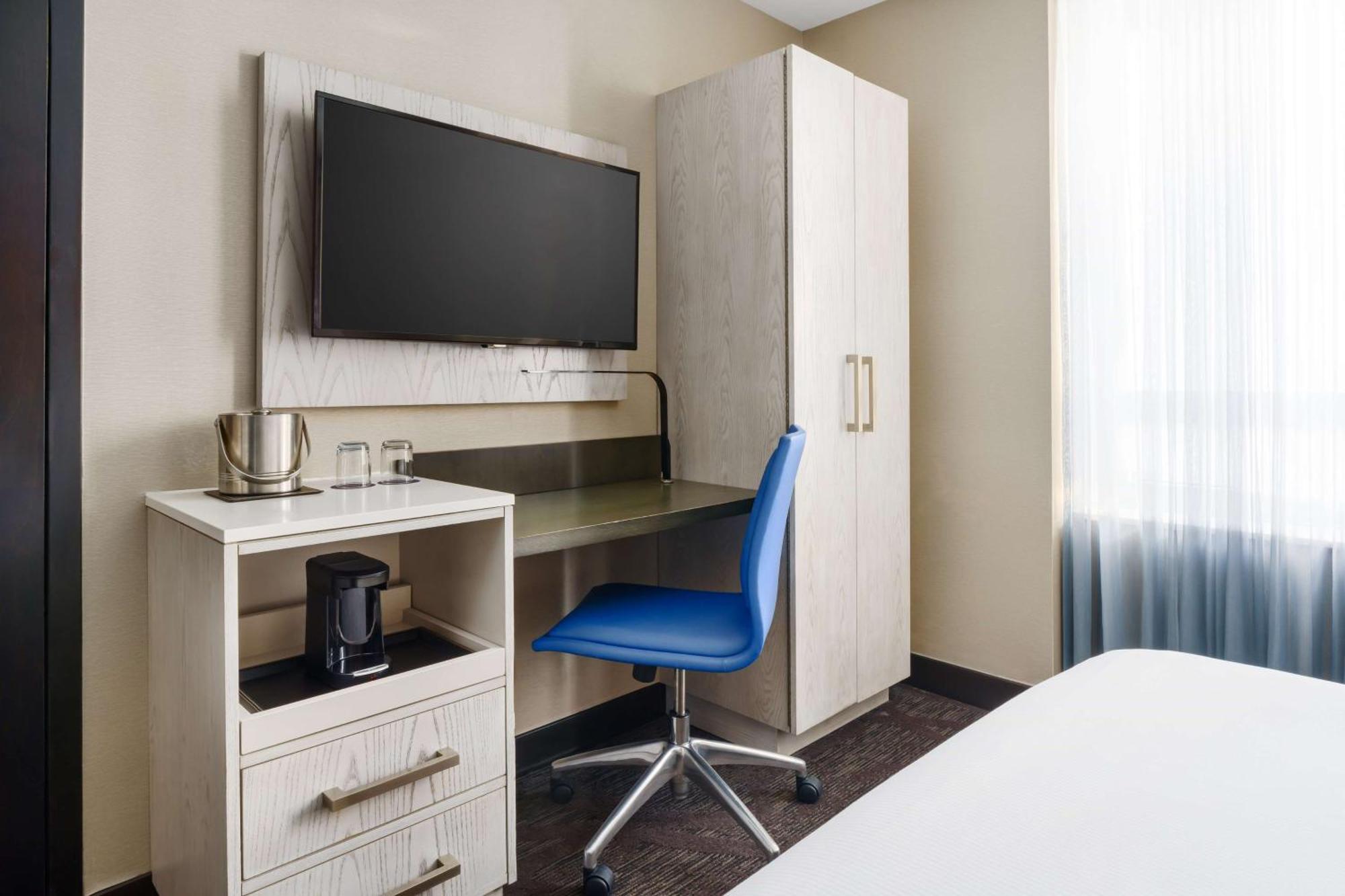 Doubletree By Hilton New York Times Square West Hotel Exterior foto